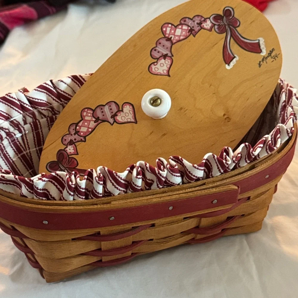 Longaberger 1994 sweetheart be mine basket